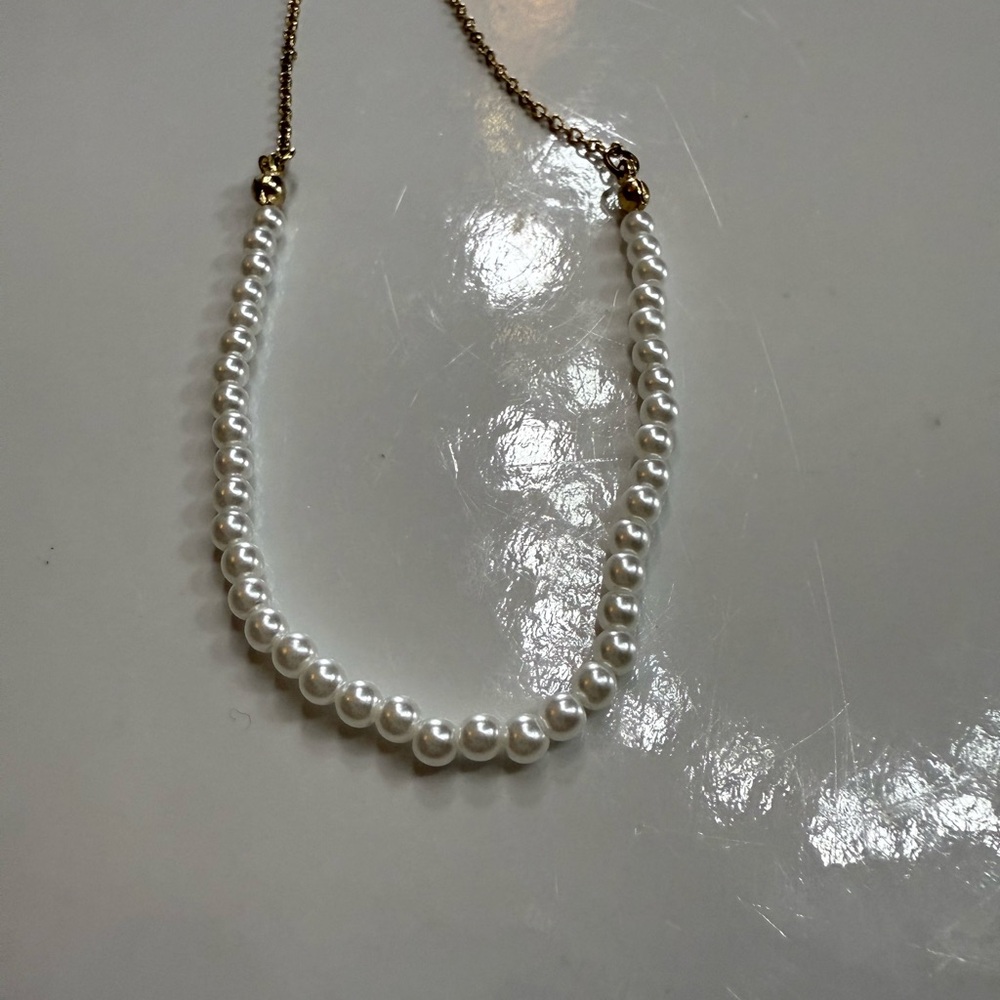 Elegant White Pearl Necklace